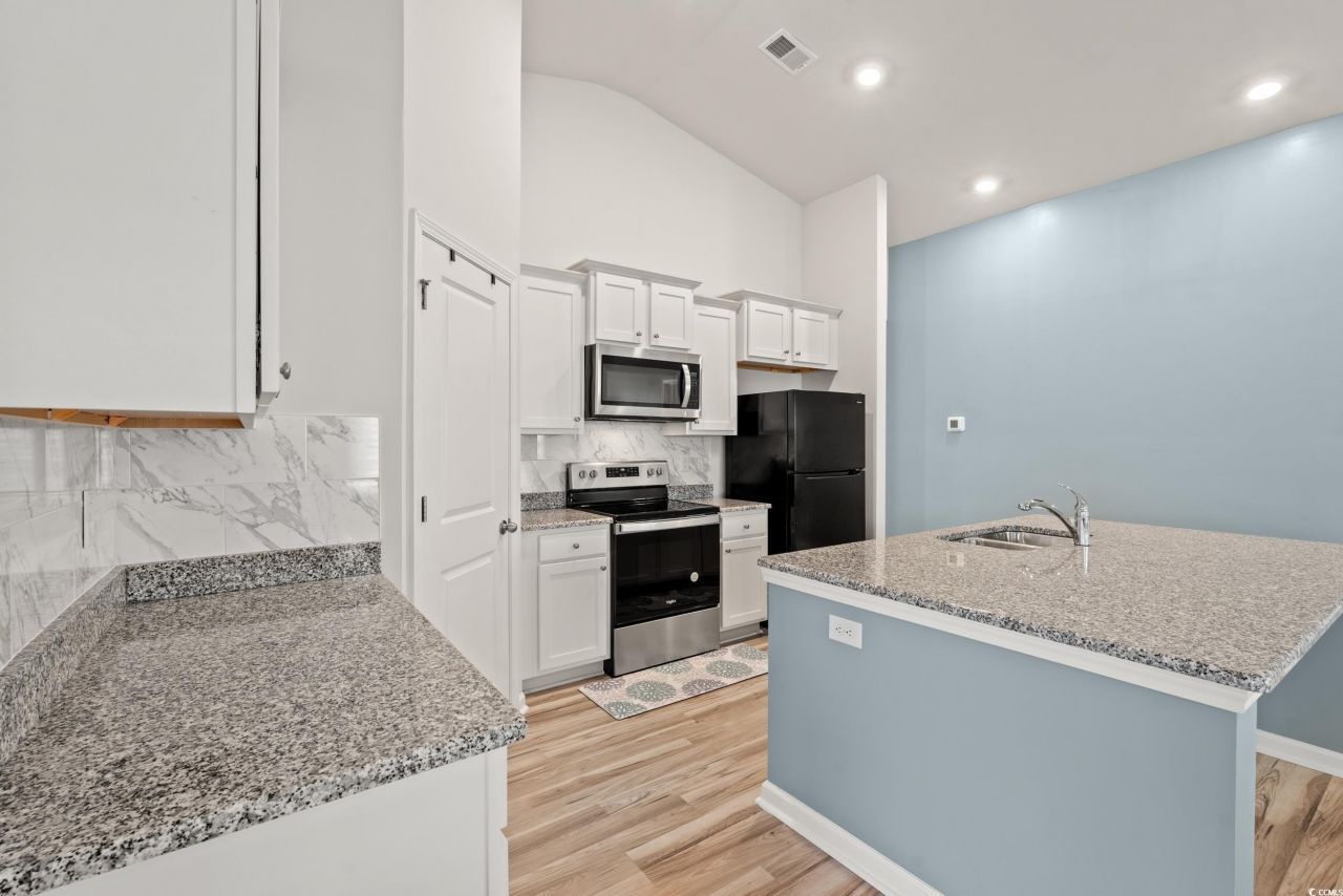 1852 Melville Ct. Photo 8