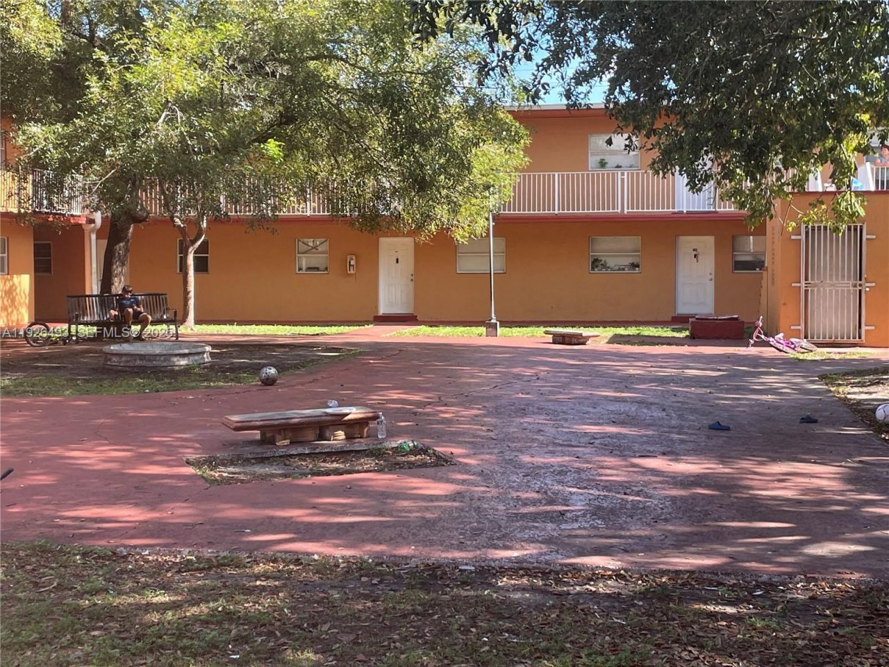 1245 W 24th St, Unit 202, Hialeah, FL 33010 Photo