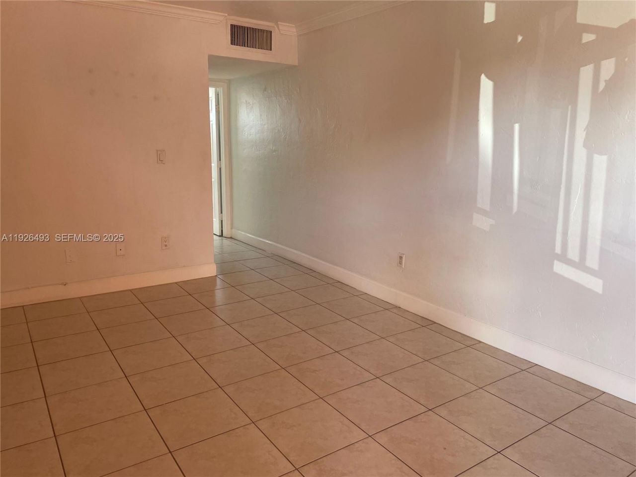 1245 W 24th St, Unit 202, Hialeah, FL 33010 Photo