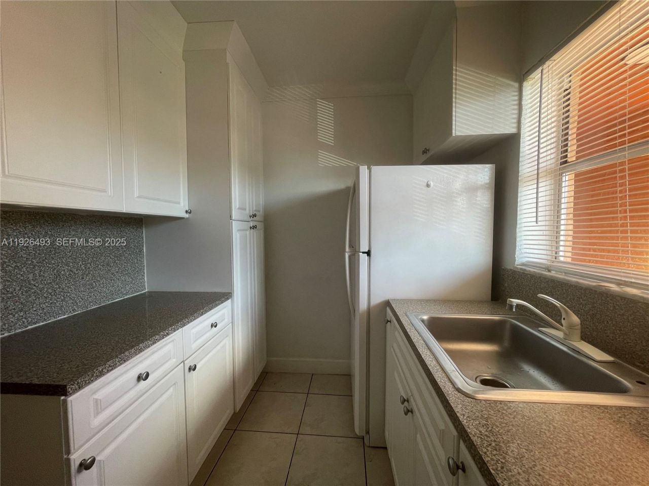 1245 W 24th St, Unit 202, Hialeah, FL 33010 Photo