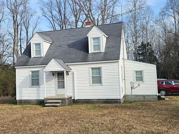 1889 Richmond Hwy, TAPPAHANNOCK, VA 22560