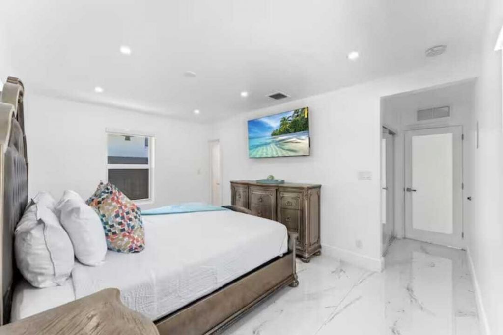 1713 NE Ne 7th Terrace Ne, Fort Lauderdale, FL 33305 Photo