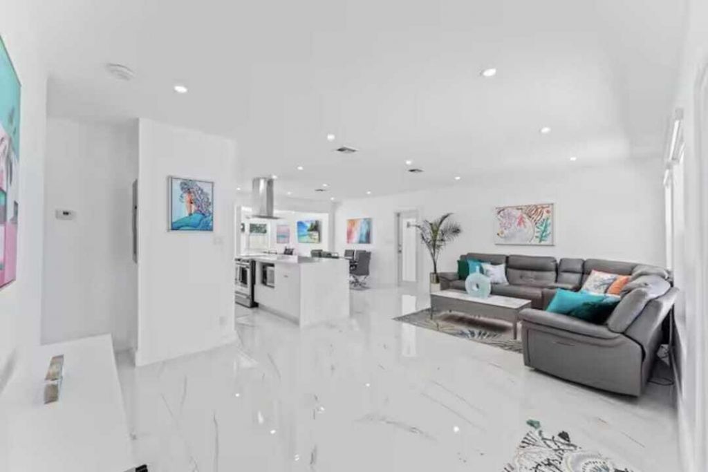 1713 NE Ne 7th Terrace Ne, Fort Lauderdale, FL 33305 Photo