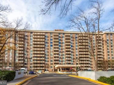 1808 OLD MEADOW ROAD, Unit 1012, MCLEAN, VA 22102