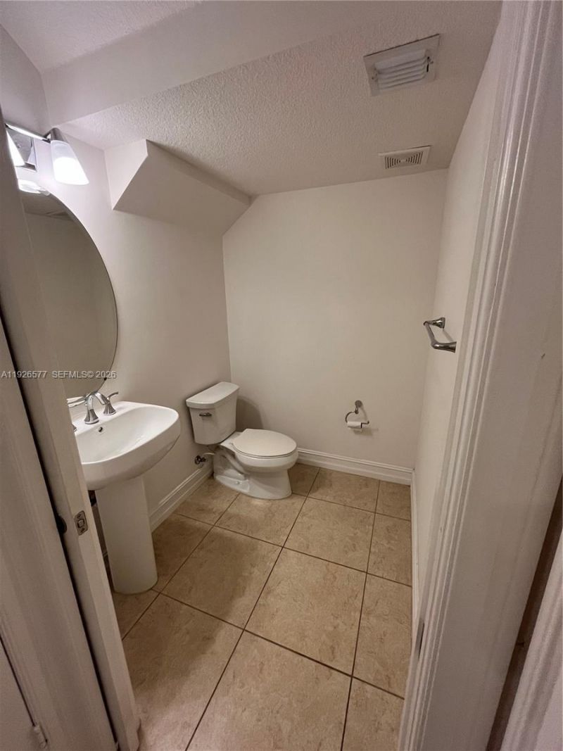 115 E Riverwalk Cir E, Plantation, FL 33325 Photo