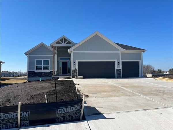 16928 S Brentwood Street, Olathe, KS 66062