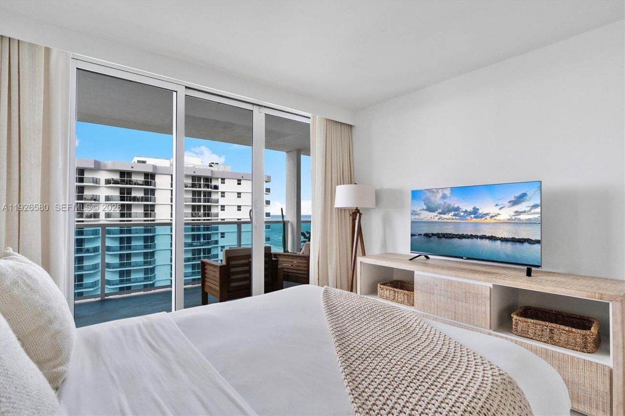 102 24th St, Unit 1413, Miami Beach, FL 33139 Photo