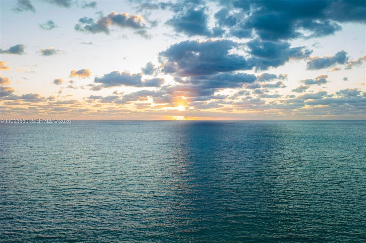 102 24th St, Unit 1413, Miami Beach, FL 33139 Photo