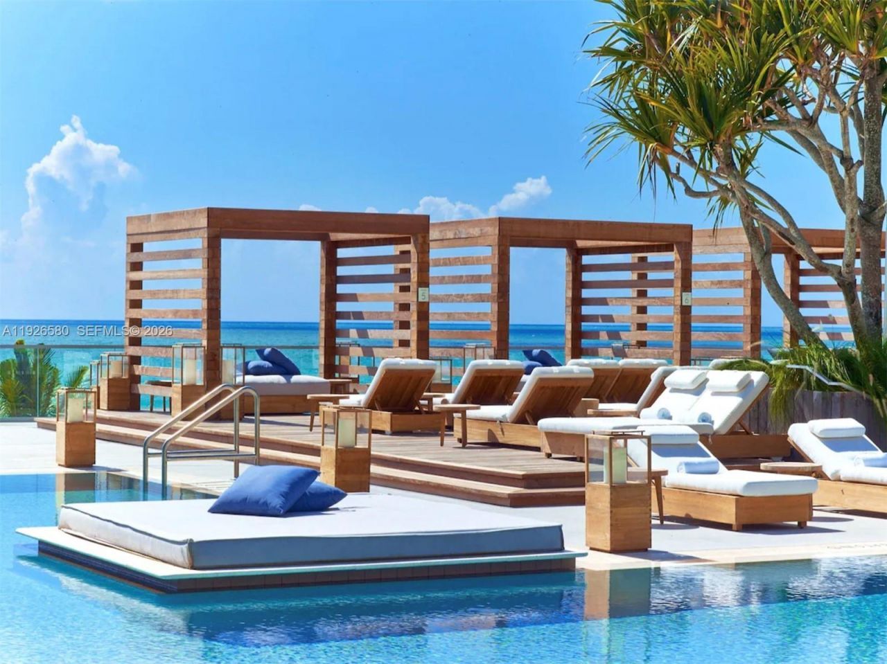 102 24th St, Unit 1413, Miami Beach, FL 33139 Photo