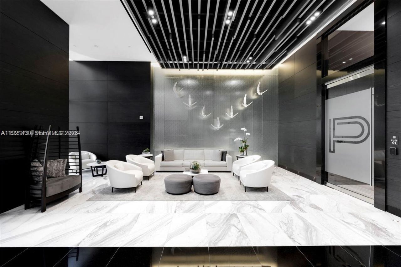 851 NE 1st Ave, Unit 4009, Miami, FL 33132 Photo