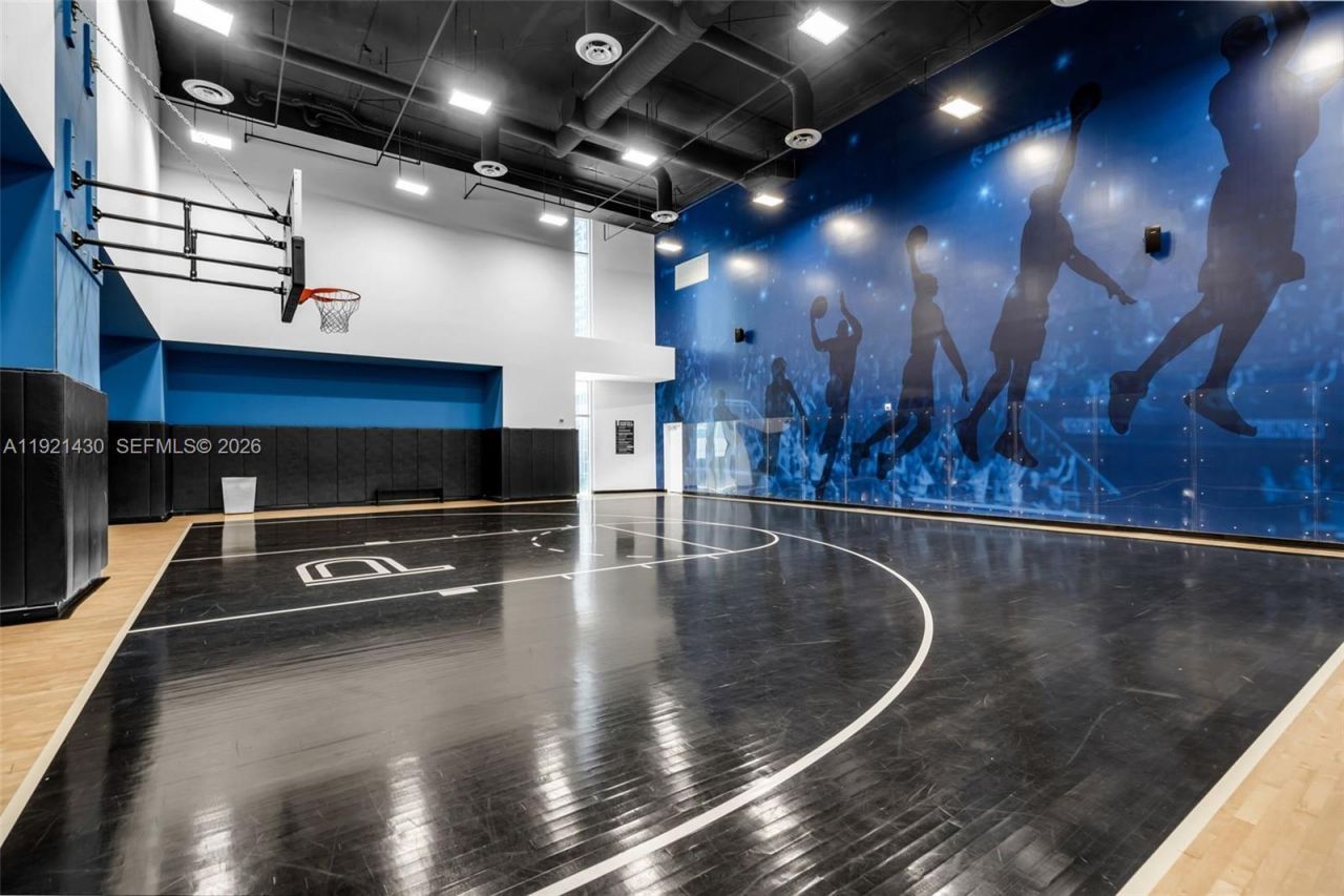 851 NE 1st Ave, Unit 4009, Miami, FL 33132 Photo