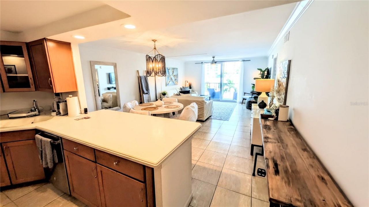 101 S Gulfstream Avenue, Unit 7E, Sarasota, FL 34236 Photo