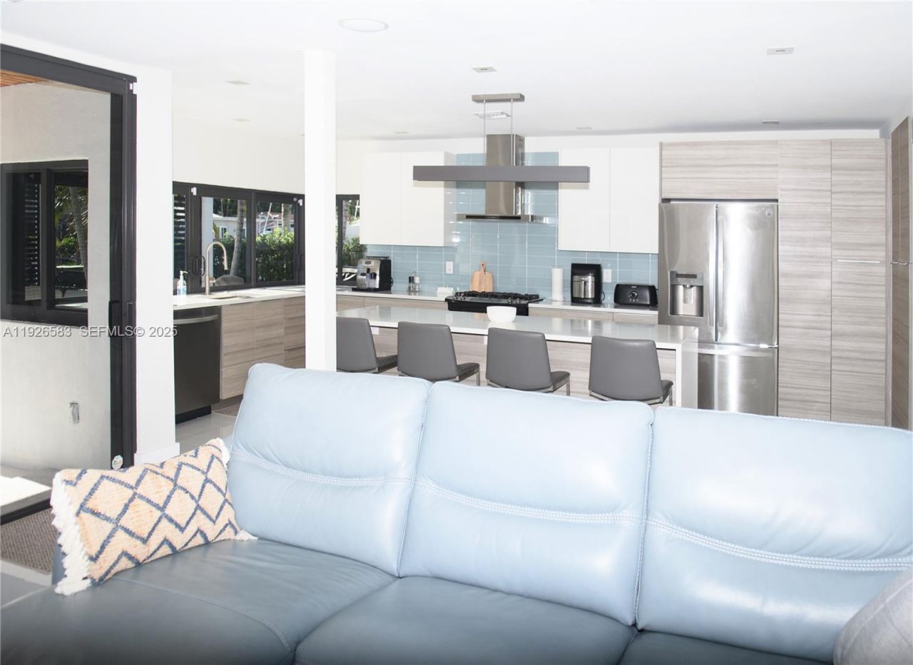 2734 SE 14th St, Pompano Beach, FL 33062 Photo