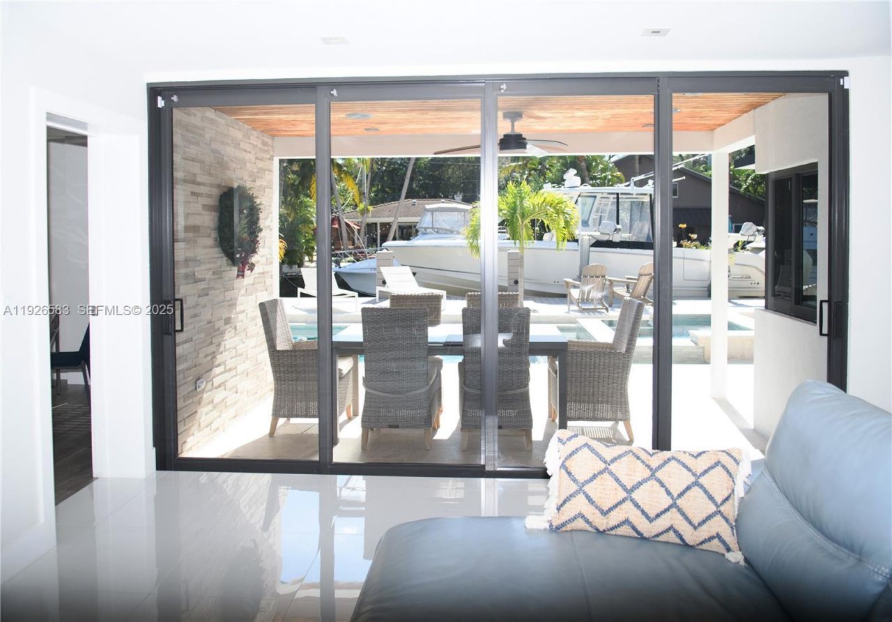 2734 SE 14th St, Pompano Beach, FL 33062 Photo