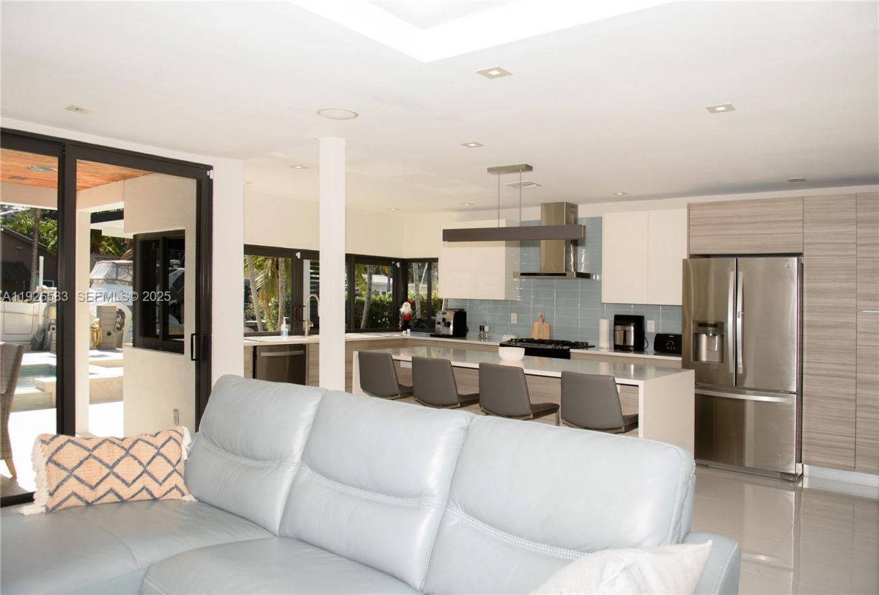 2734 SE 14th St, Pompano Beach, FL 33062 Photo