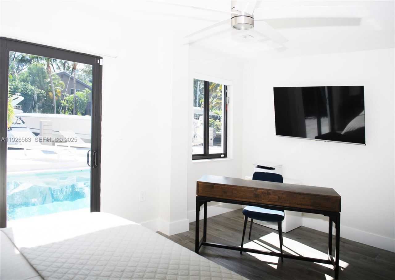 2734 SE 14th St, Pompano Beach, FL 33062 Photo