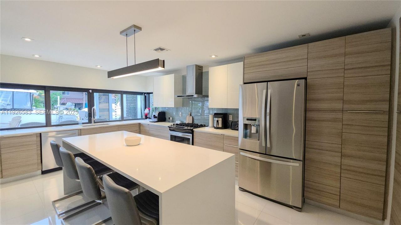 2734 SE 14th St, Pompano Beach, FL 33062 Photo