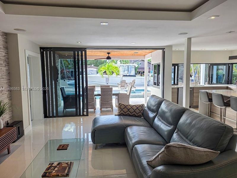 2734 SE 14th St, Pompano Beach, FL 33062 Photo