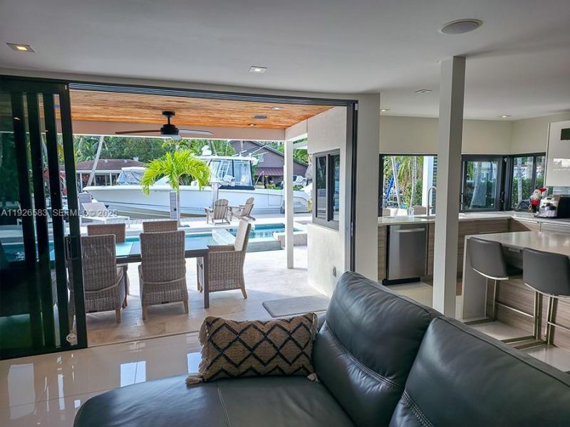 2734 SE 14th St, Pompano Beach, FL 33062 Photo