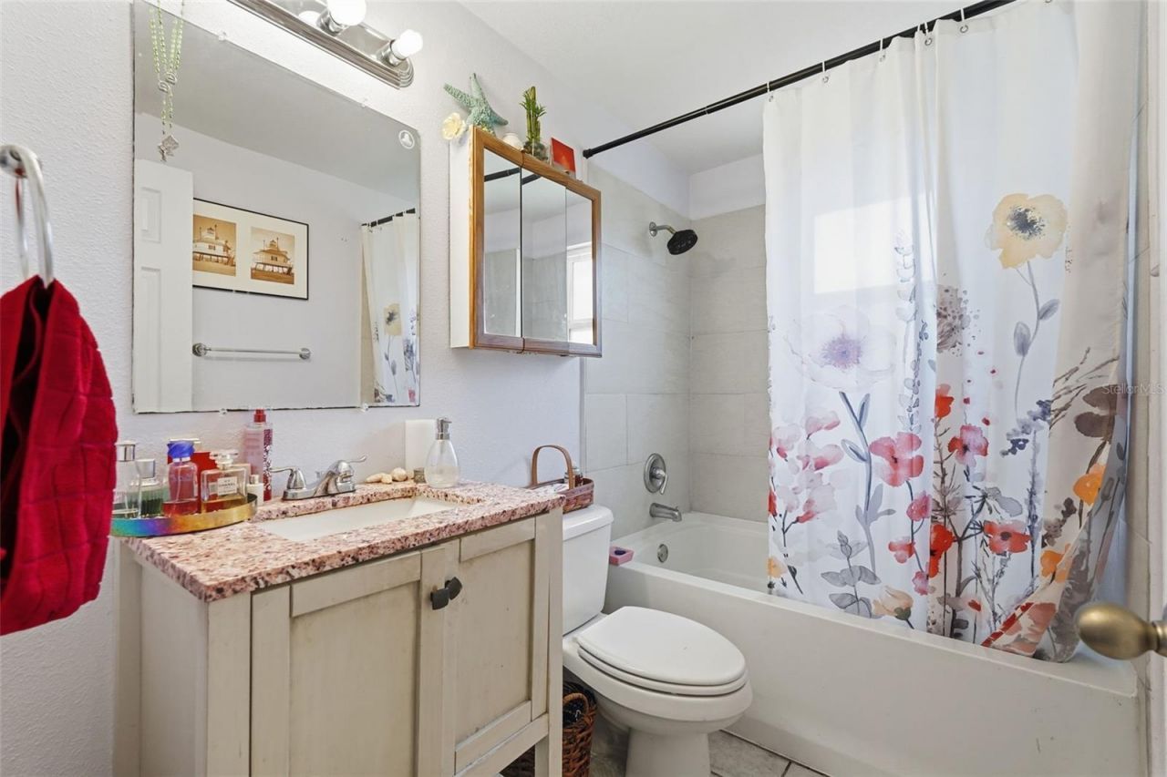 1619 Suponic Avenue, Sarasota, FL 34243 Photo