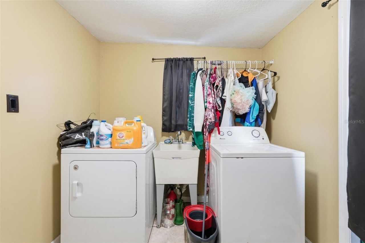 1619 Suponic Avenue, Sarasota, FL 34243 Photo