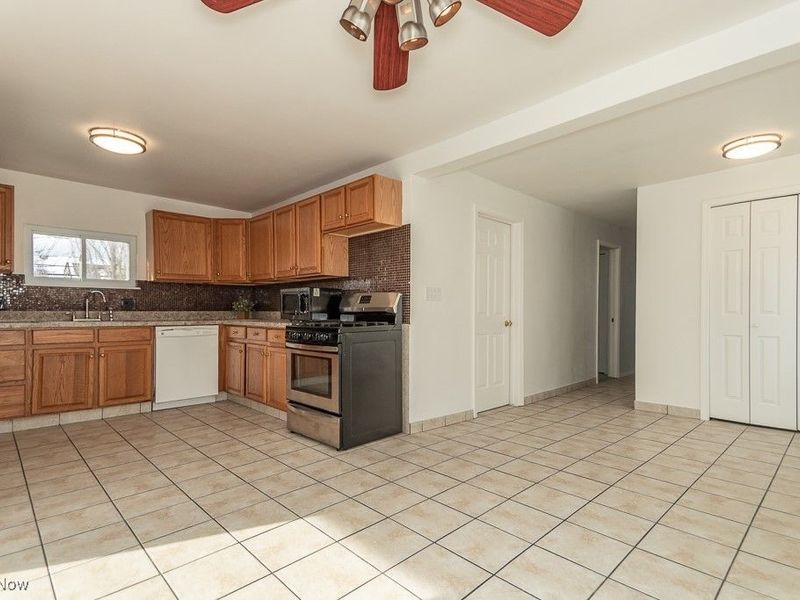 504 7th Street, Fairport Harbor, OH 44077 Photo 18