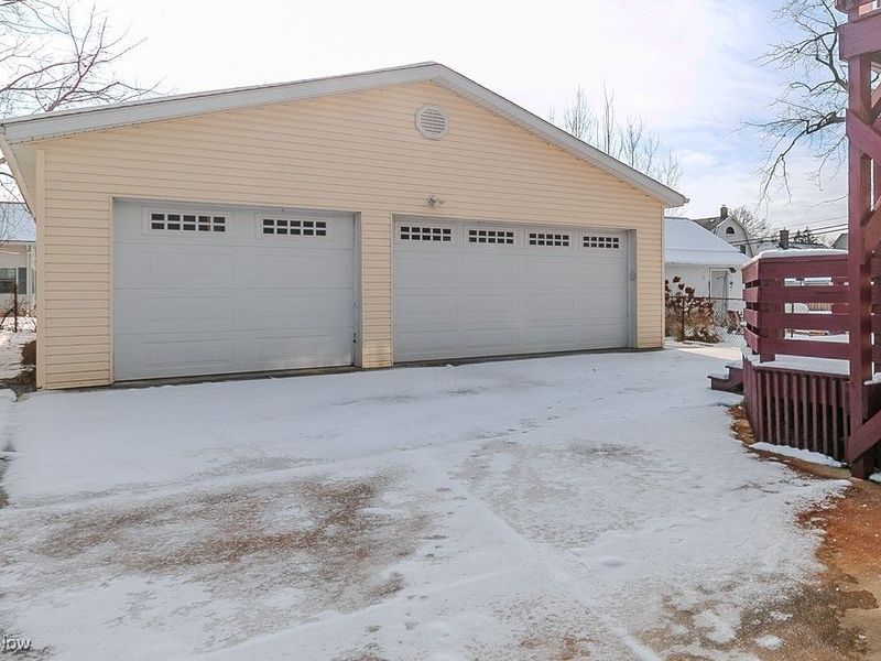 504 7th Street, Fairport Harbor, OH 44077 Photo 5