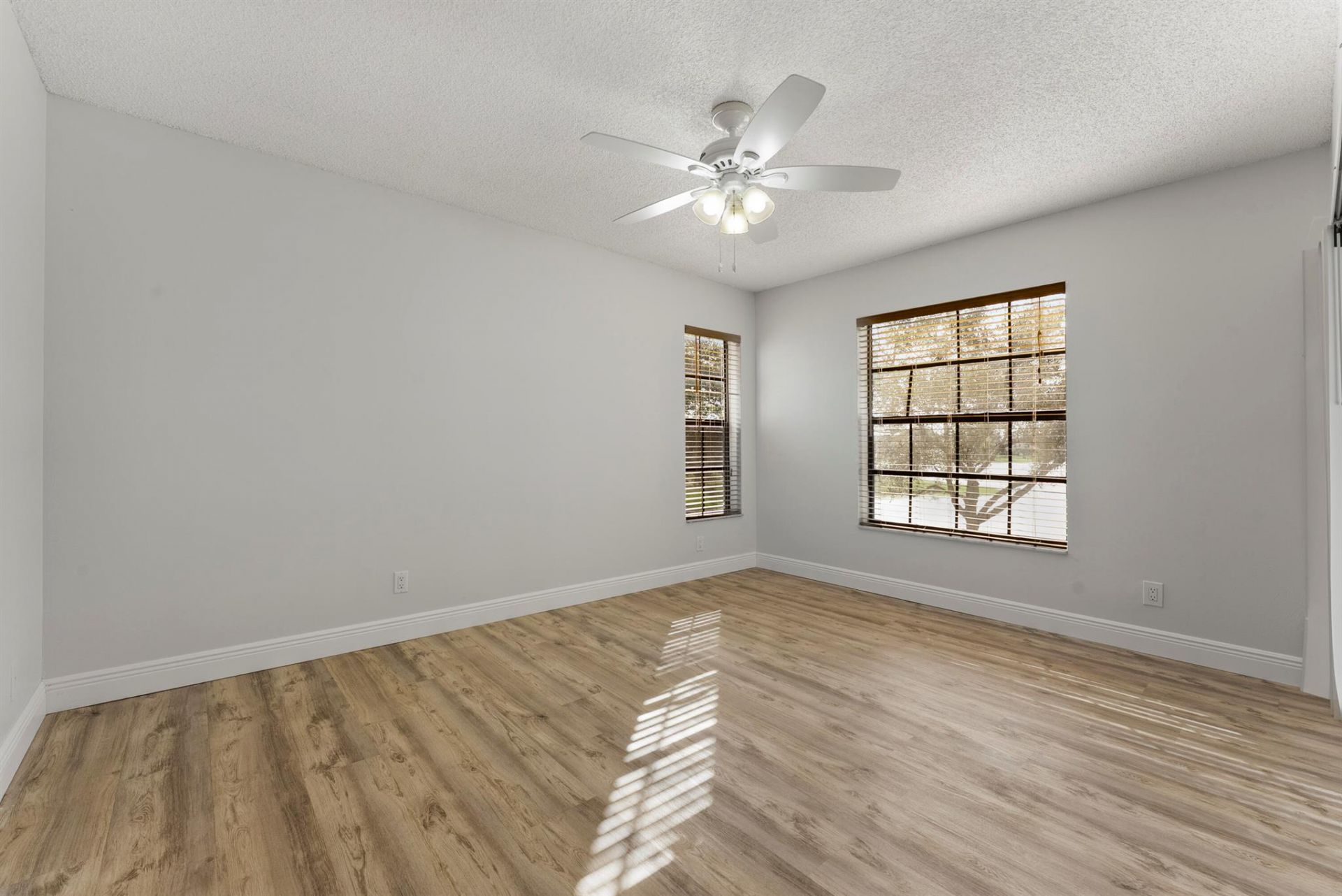 2900 Olivewood Terrace, Unit 201, Boca Raton, FL 33431 Photo