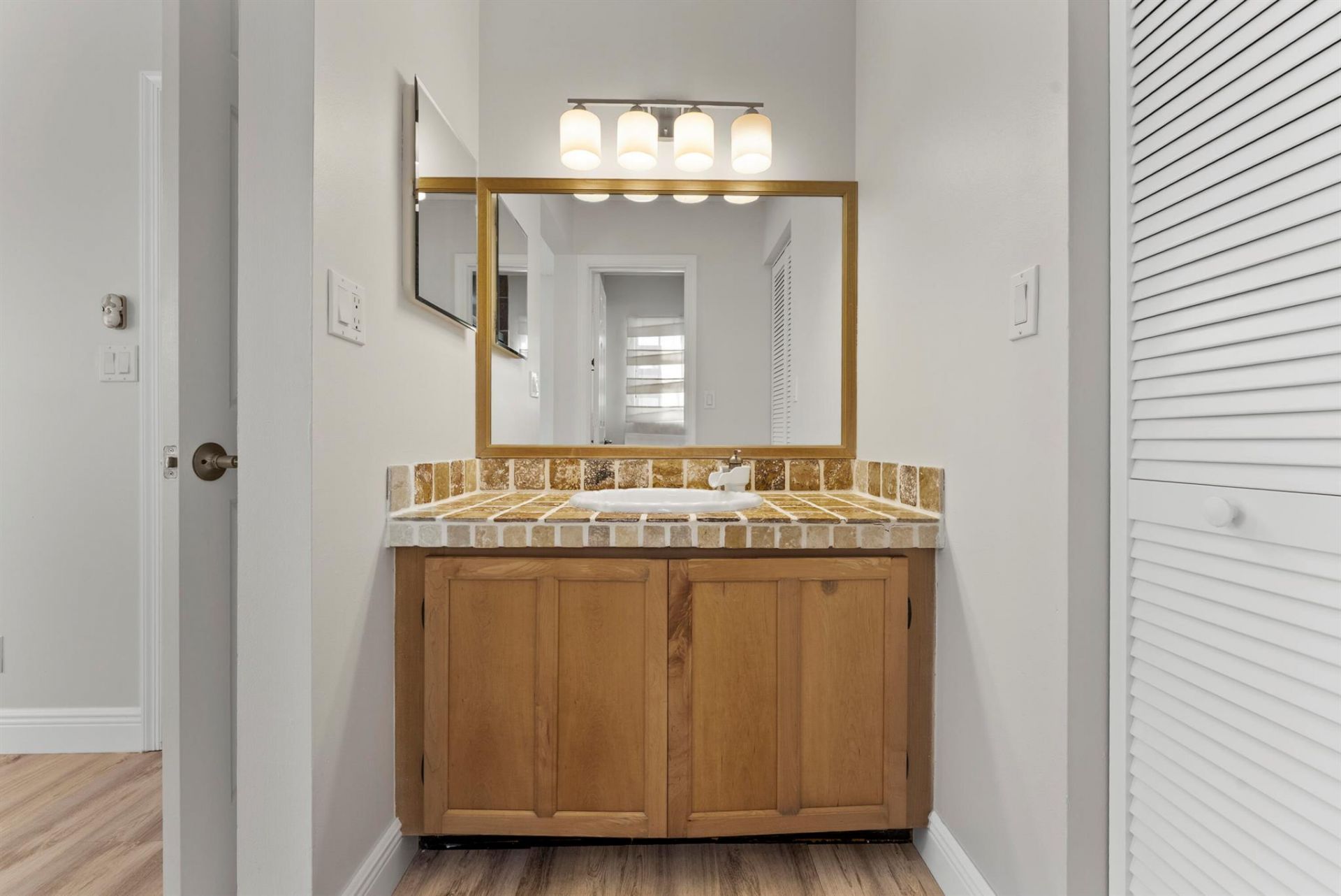 2900 Olivewood Terrace, Unit 201, Boca Raton, FL 33431 Photo