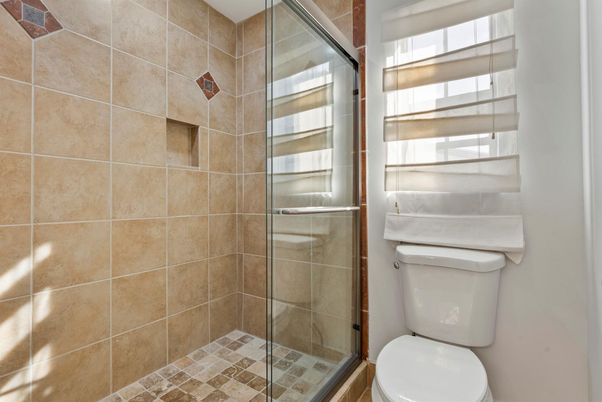 2900 Olivewood Terrace, Unit 201, Boca Raton, FL 33431 Photo