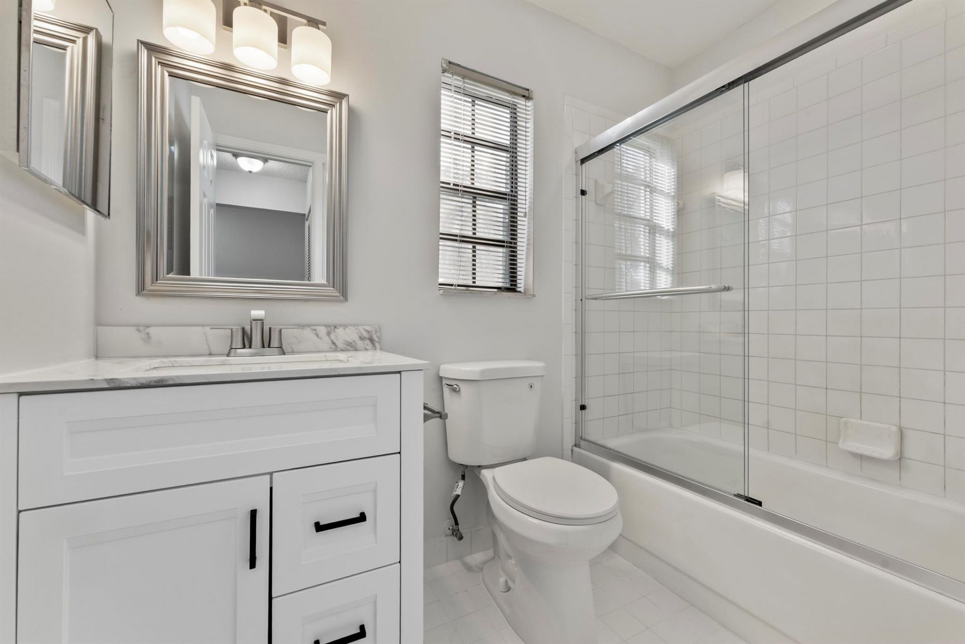 2900 Olivewood Terrace, Unit 201, Boca Raton, FL 33431 Photo