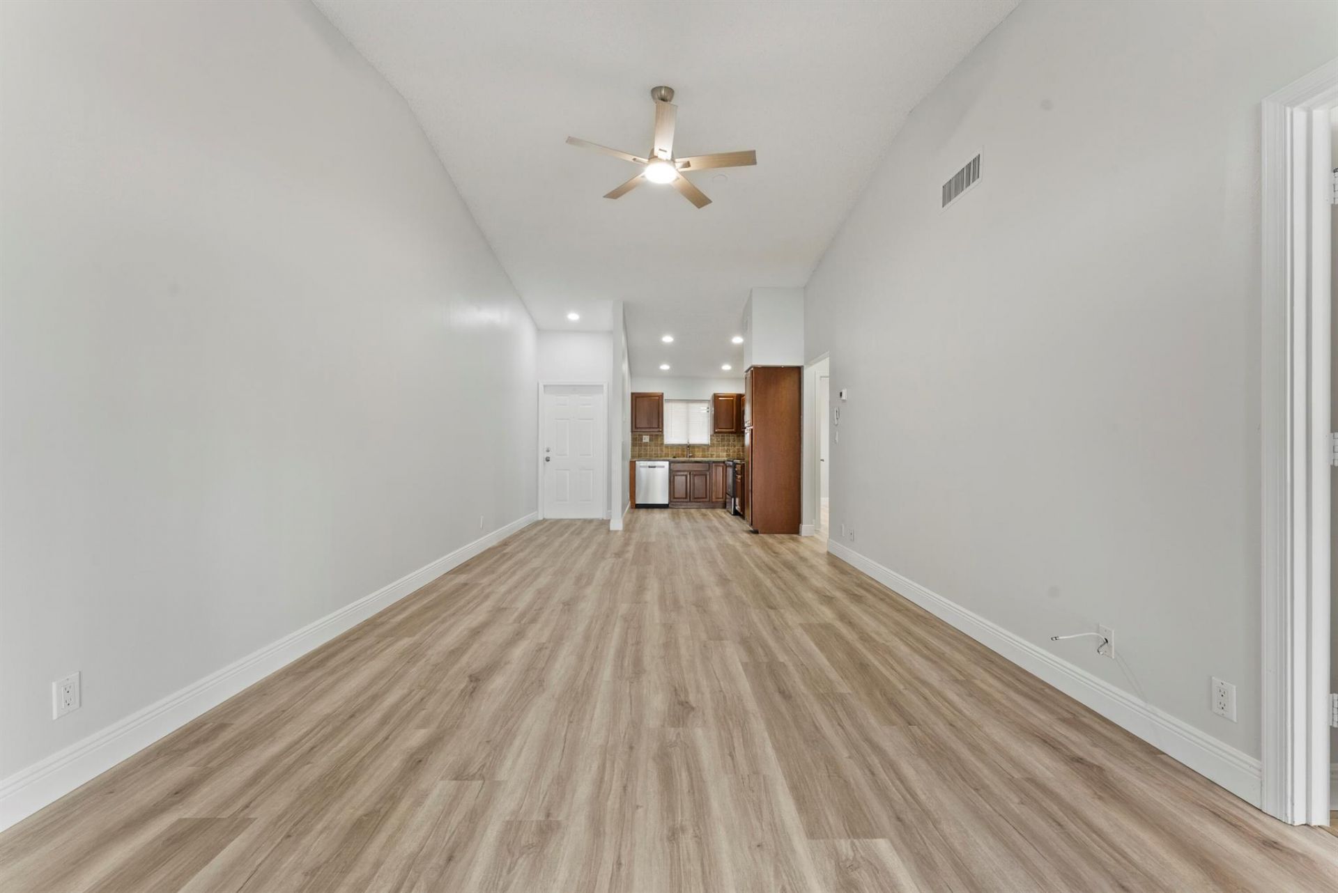 2900 Olivewood Terrace, Unit 201, Boca Raton, FL 33431 Photo