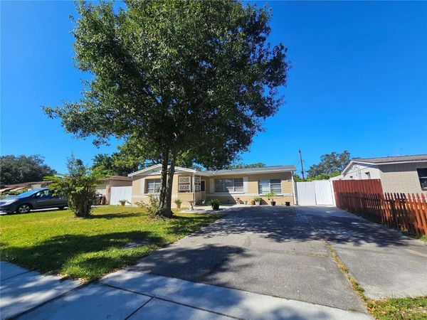 8400 56TH STREET N, PINELLAS PARK, FL 33781