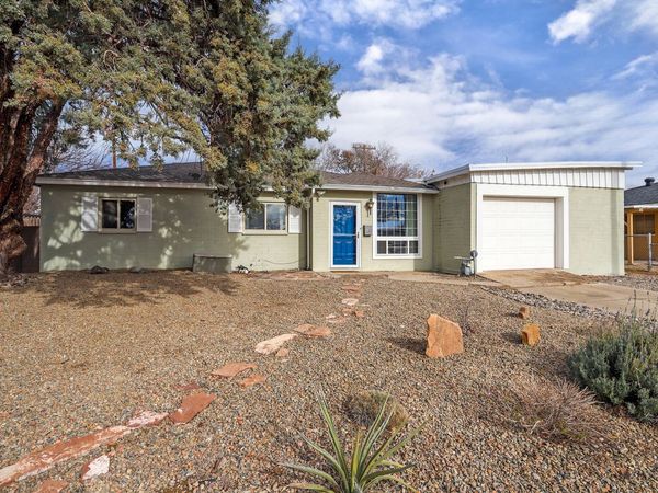 8807 Cordova Avenue NE, Albuquerque, NM 87112