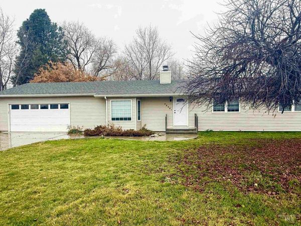 2595 N 3rd E, Mountain Home, ID 83647