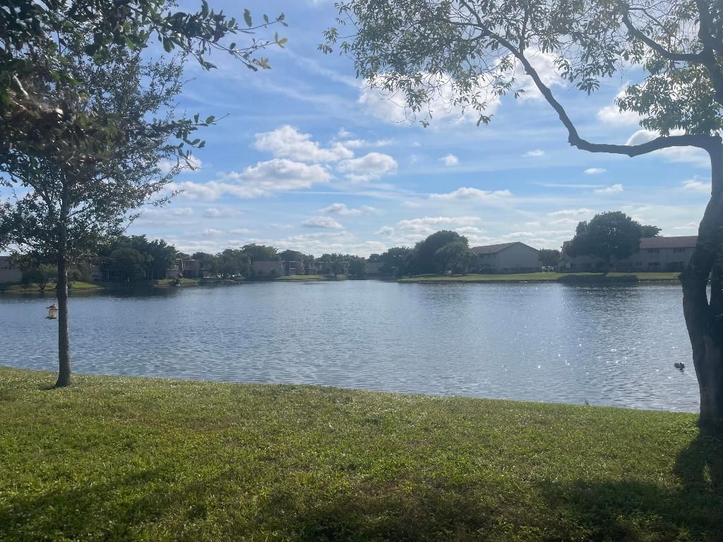 9878 Nob Hill Court, Unit 9878, Sunrise, FL 33351 Photo