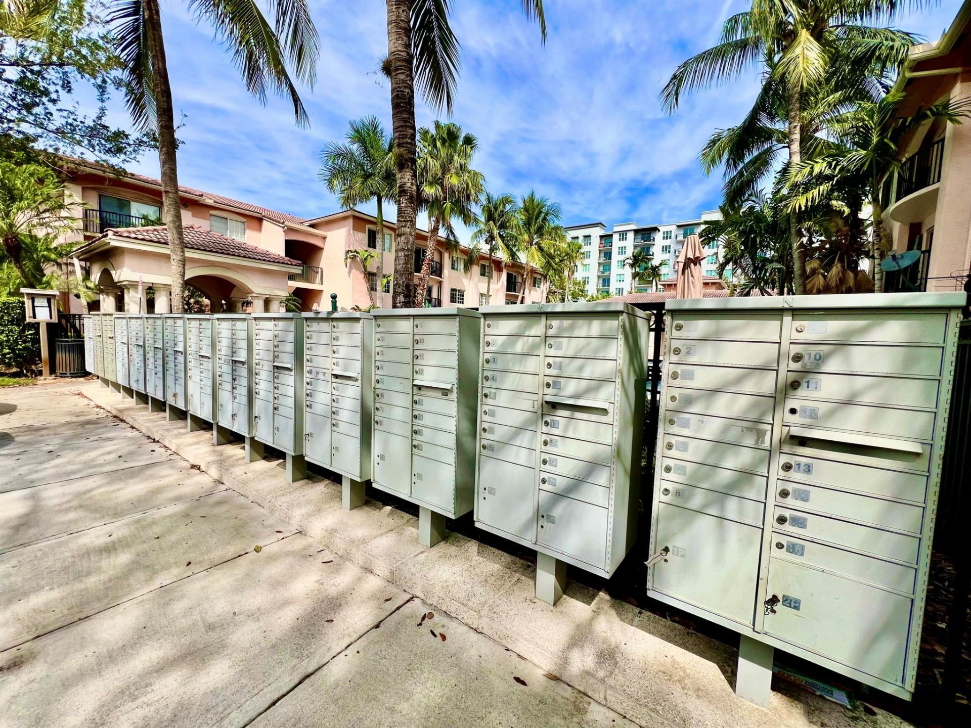 2033 SE 10th Avenue, Unit 620, Fort Lauderdale, FL 33316 Photo