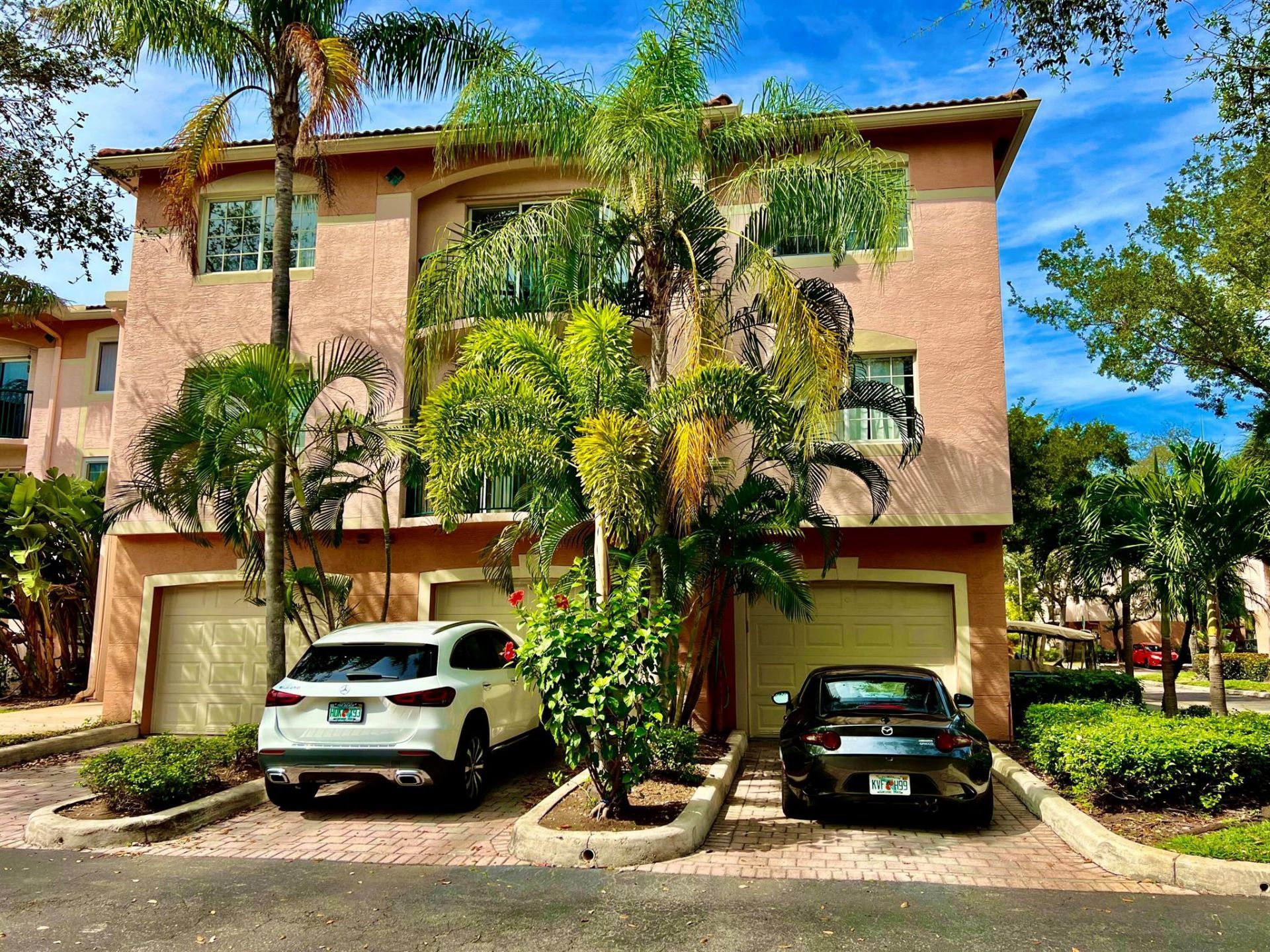 2033 SE 10th Avenue, Unit 620, Fort Lauderdale, FL 33316 Photo