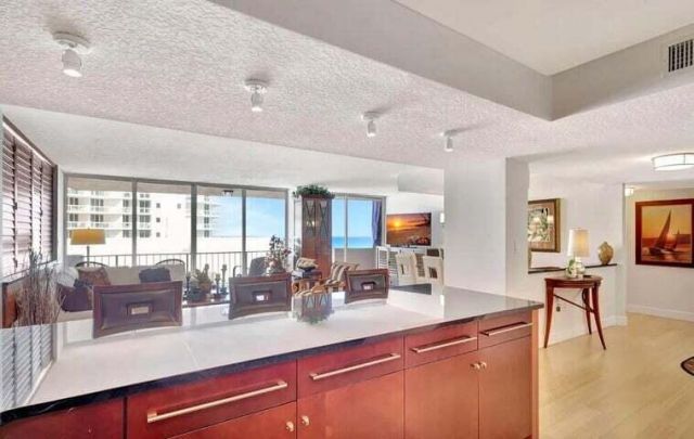 4200 N Ocean Drive, Unit 1-905, Singer Island, FL 33404 Photo