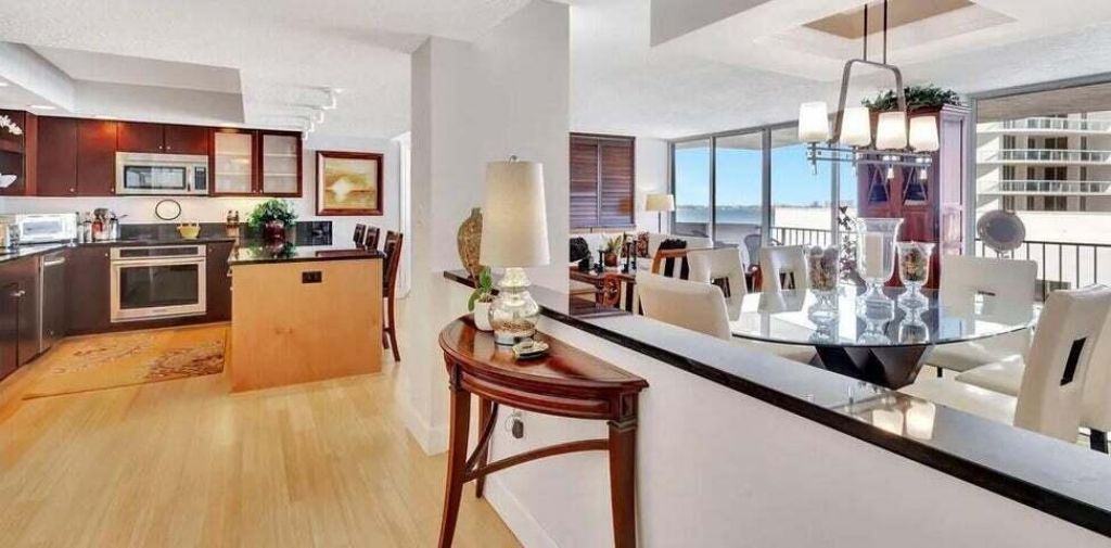 4200 N Ocean Drive, Unit 1-905, Singer Island, FL 33404 Photo