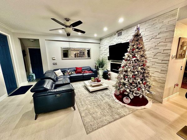 4720 Mimosa Place, Unit 905, Coconut Creek, FL 33073