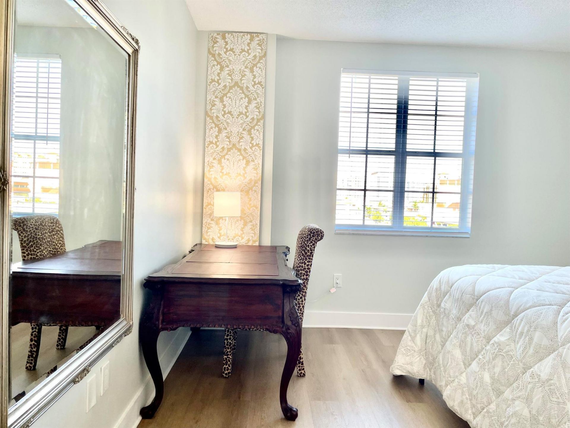 616 Clearwater Park Road, Unit 805, West Palm Beach, FL 33401 Photo