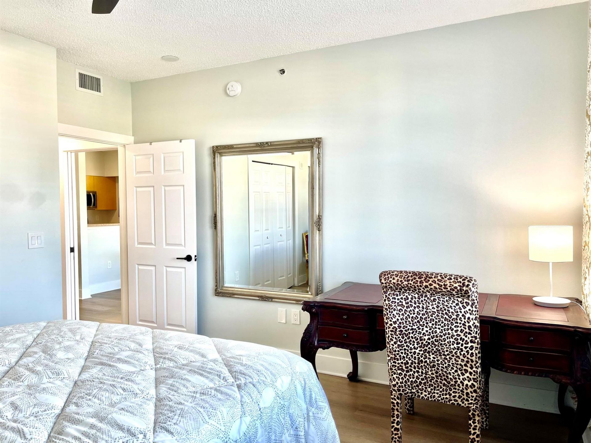 616 Clearwater Park Road, Unit 805, West Palm Beach, FL 33401 Photo