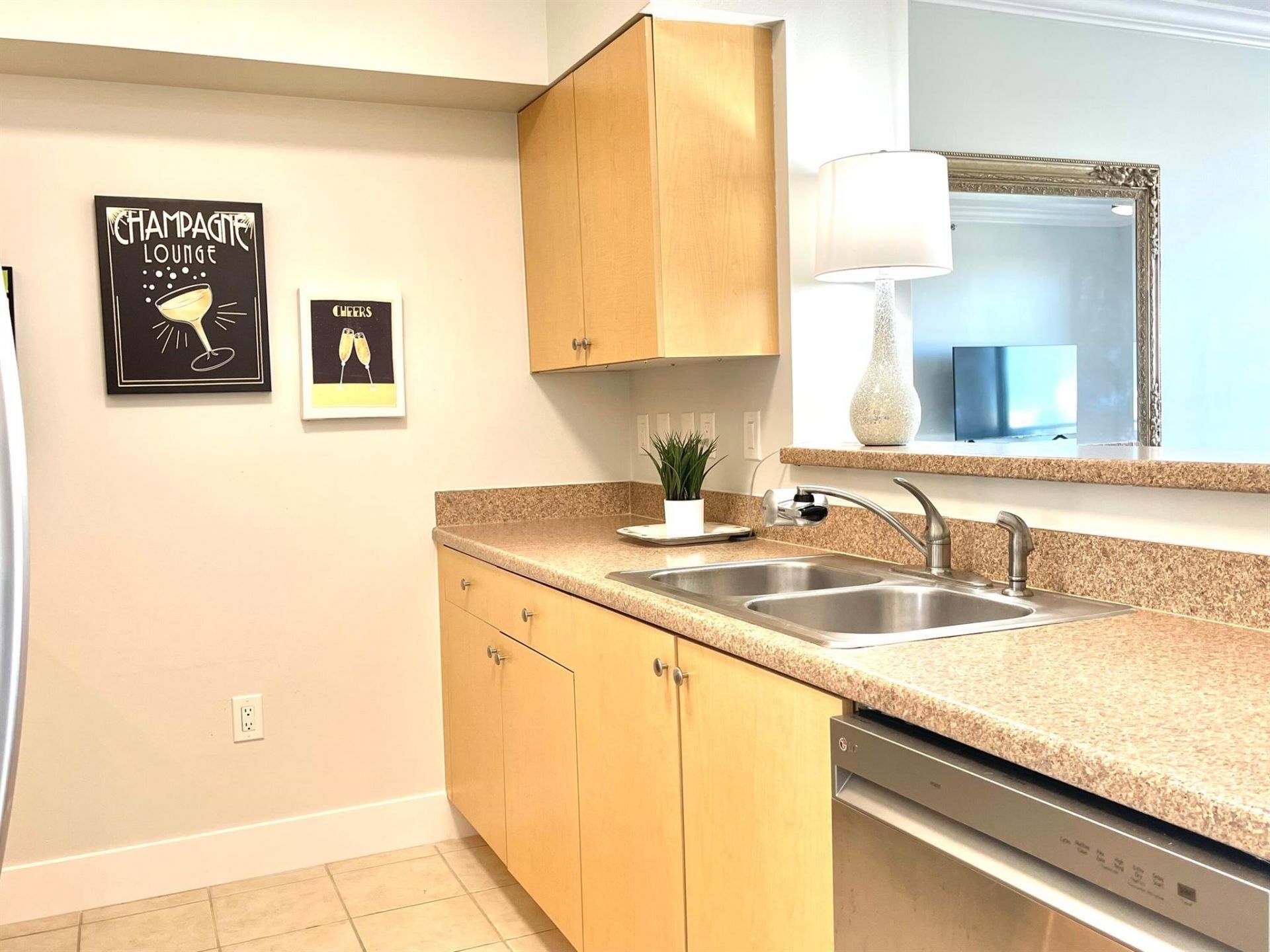 616 Clearwater Park Road, Unit 805, West Palm Beach, FL 33401 Photo