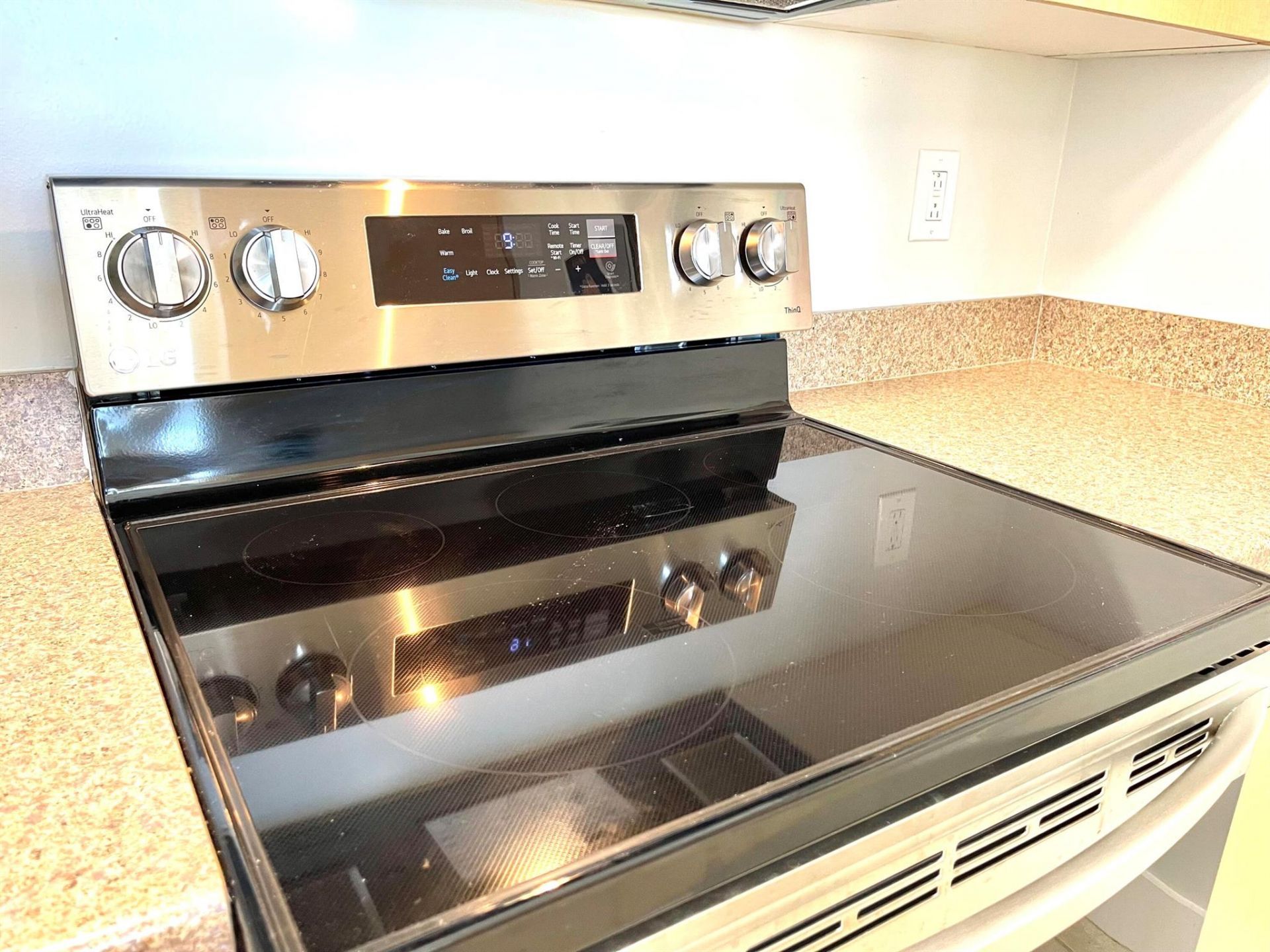 616 Clearwater Park Road, Unit 805, West Palm Beach, FL 33401 Photo