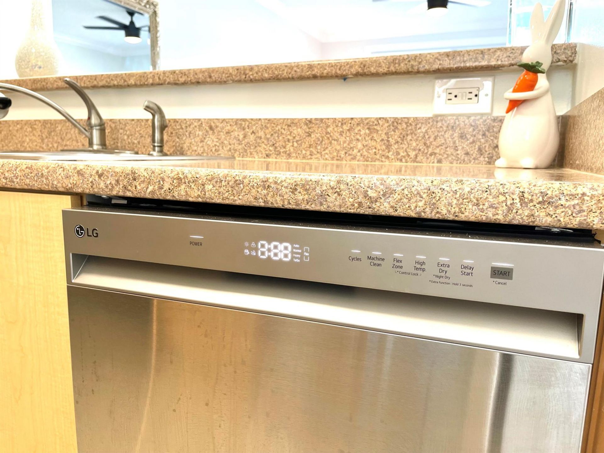 616 Clearwater Park Road, Unit 805, West Palm Beach, FL 33401 Photo