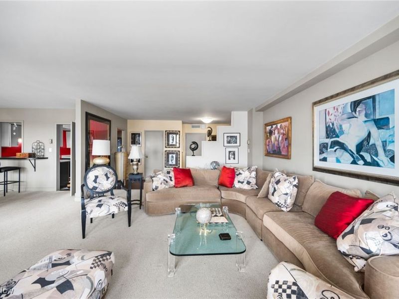 1 Bratenahl Place, Unit 701, Cleveland, OH 44108 Photo 12