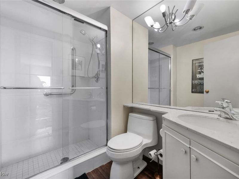 1 Bratenahl Place, Unit 701, Cleveland, OH 44108 Photo 26