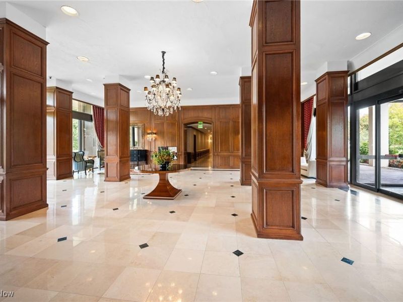 1 Bratenahl Place, Unit 701, Cleveland, OH 44108 Photo 5