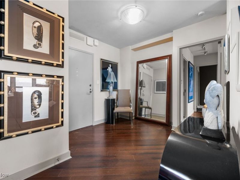 1 Bratenahl Place, Unit 701, Cleveland, OH 44108 Photo 7